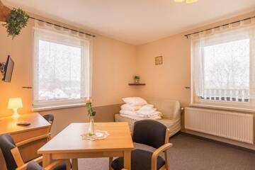 Фото номера Апартаменты-студио Гостевой дом Granada Pensjonat &amp; SPA г. Душники-Здруй 7