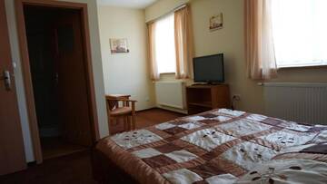Фото номера Апартаменты-студио Отель Hotel SONATA г. Душники-Здруй 4